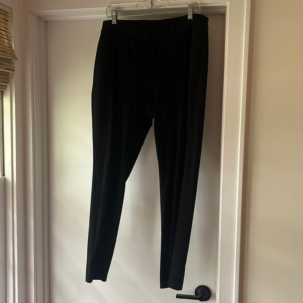 Suede front Lafayette 148 Gramercy skinny pant.  Ponte body.  Side zip.  Sz 14